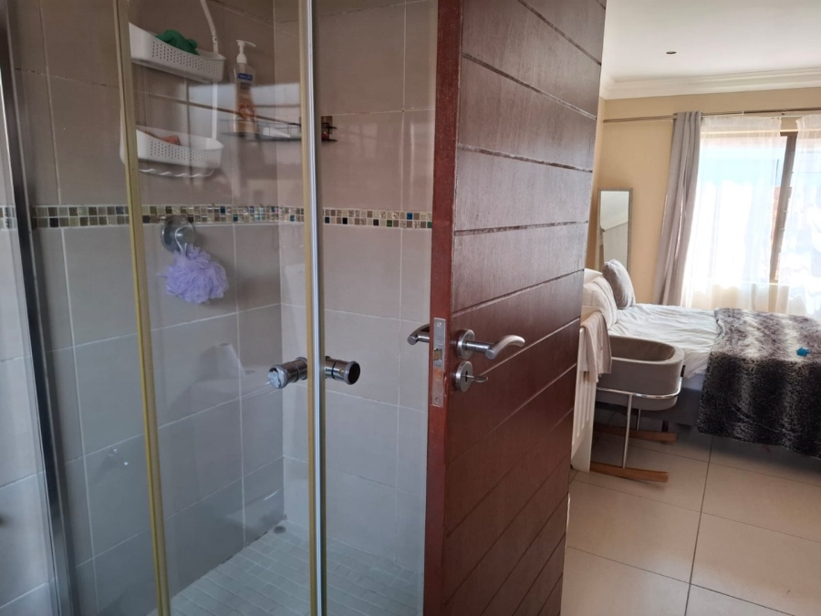 2 Bedroom Property for Sale in Heuwelsig Free State